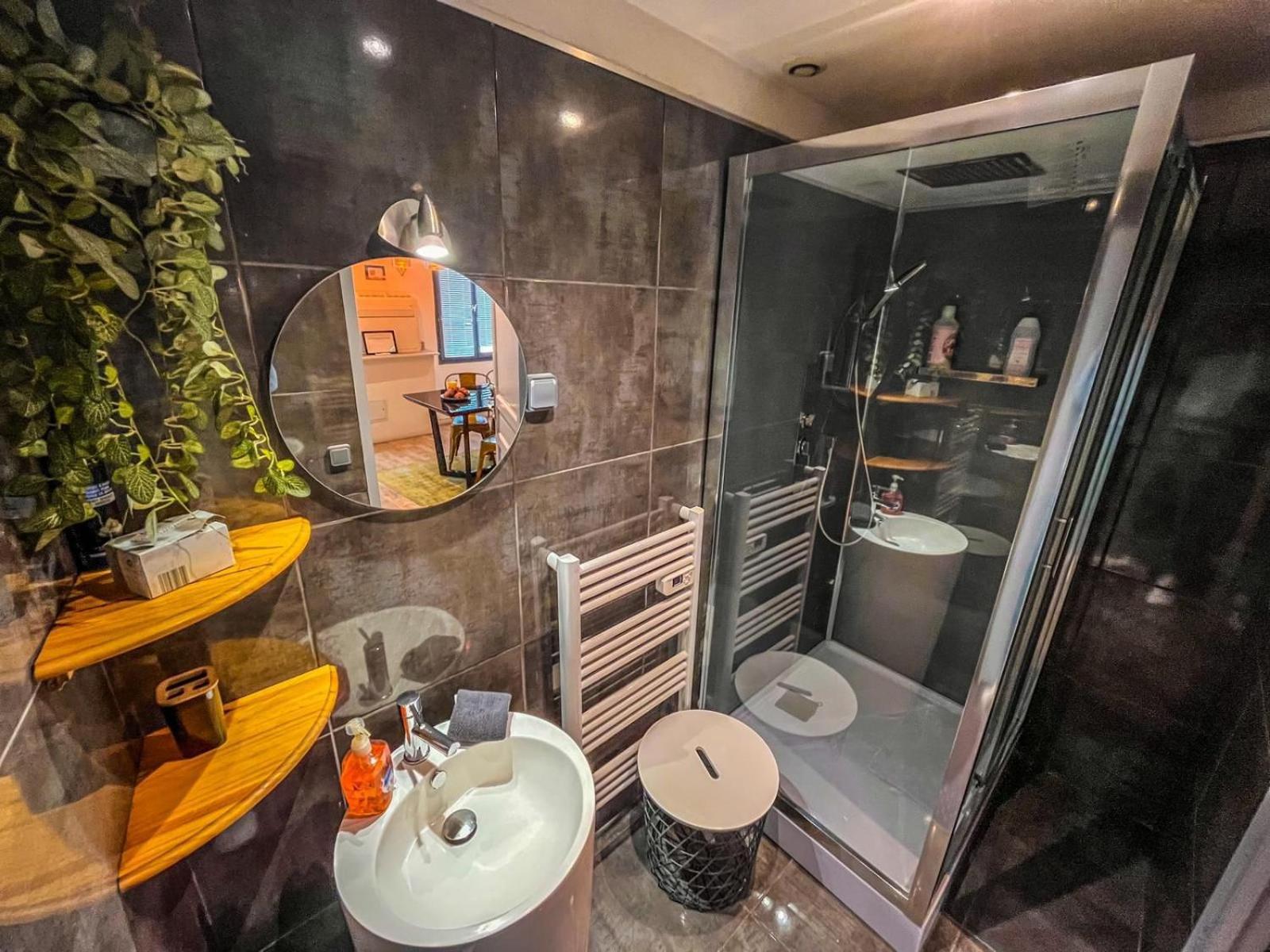 La Du Triomphe - Bain Balneotherapie,netflix * Montpellier